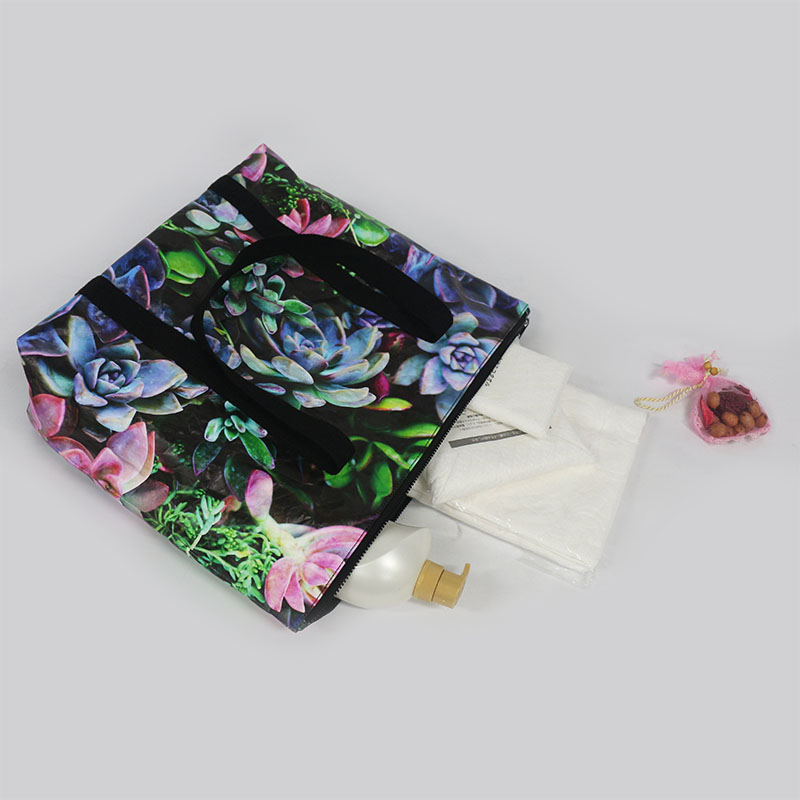 TYP040 Floral Print Tyvek Bag
