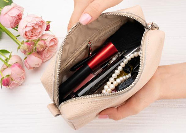 Cosmetic makeup bag