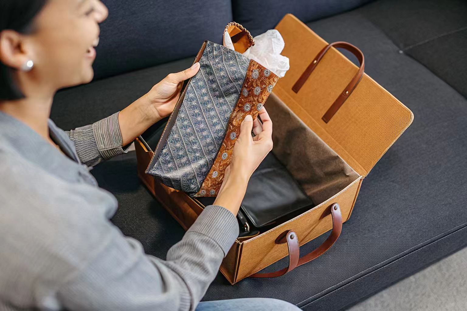 Custom Bags for Unboxing Experience