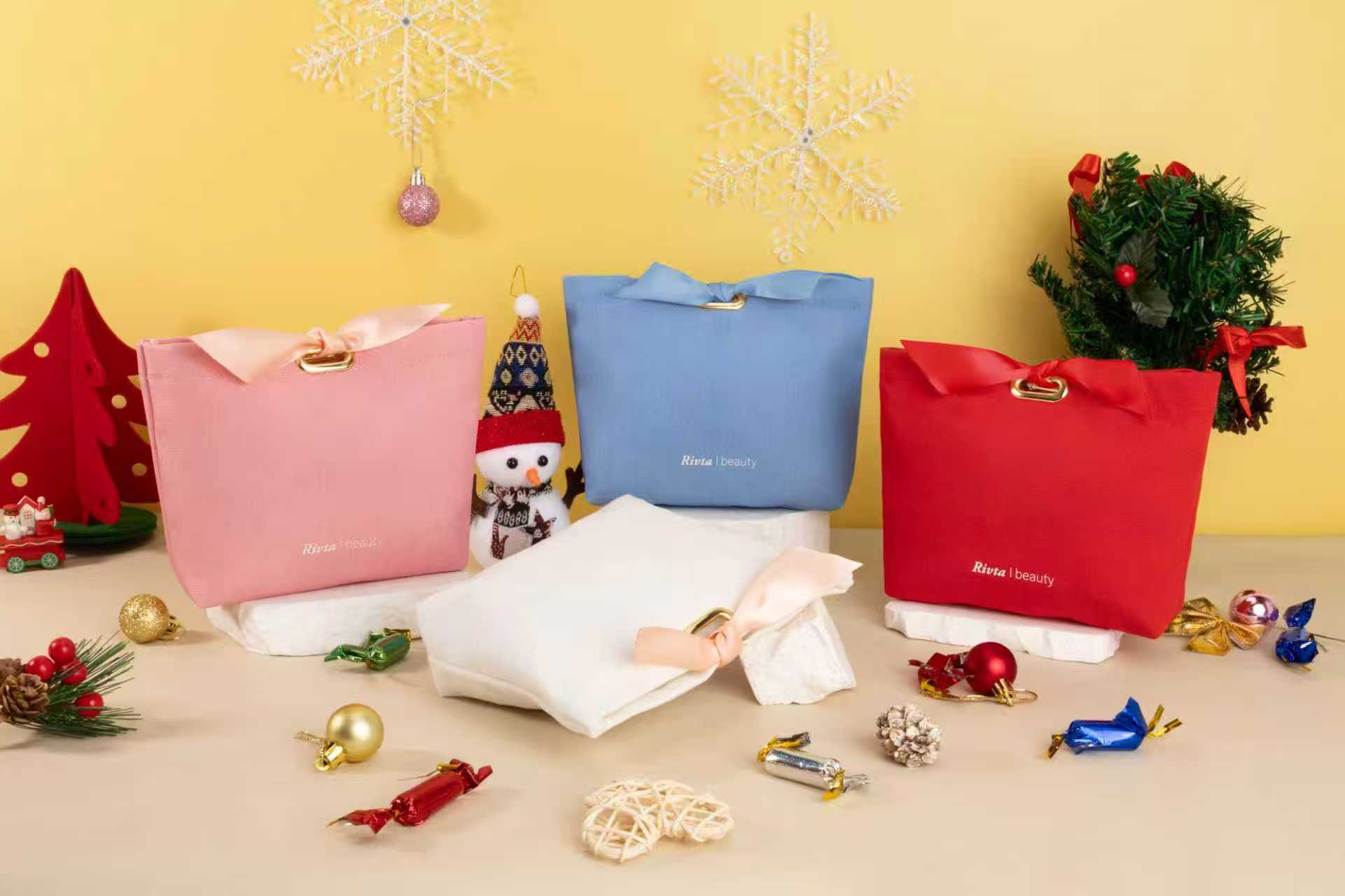 How to Customize Toiletry Bags in Bulk: A Buyer's Guide?