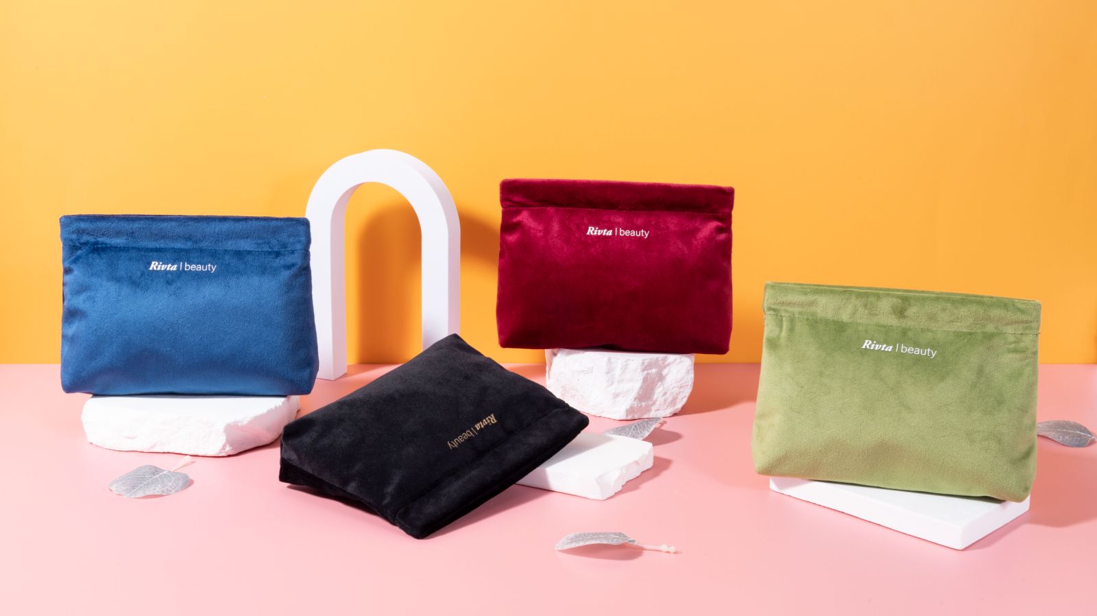 Personalized Makeup Bags: The Perfect Gift for Bridesmaids, Events, and Your Team