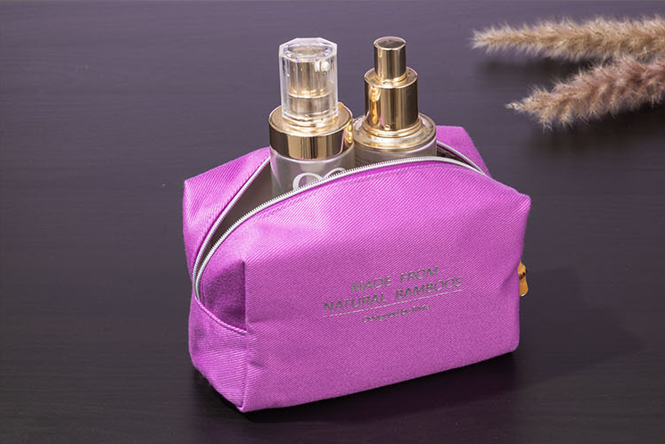 Why Hanging Toiletry Bags Are a Top Trending Product for Retail in 2025