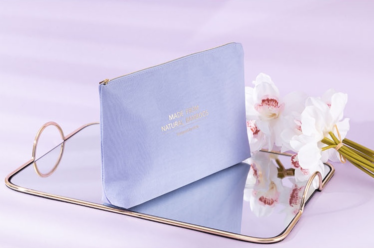OEM vs. ODM: Which is Right for Your Custom Toiletry Bag Brand?