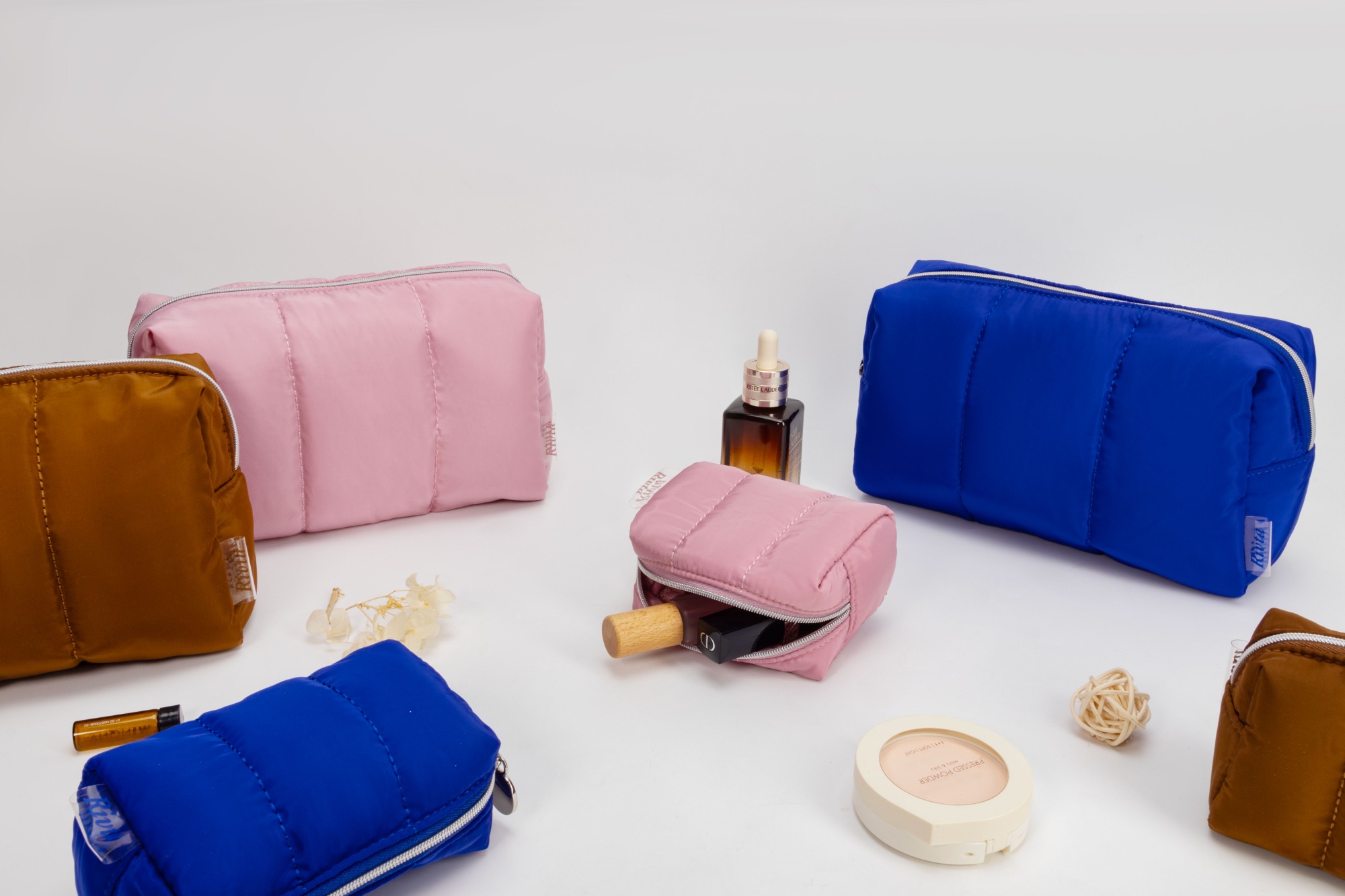 What Factors Influence Makeup Bag Manufacturing Costs? (2026 Pricing Guide)